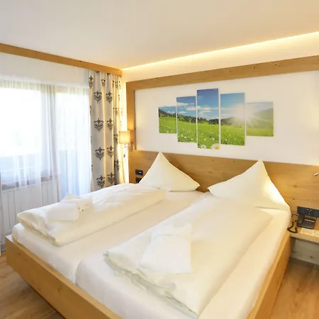 Residenz Hochland מלון זיפלד אין טירול