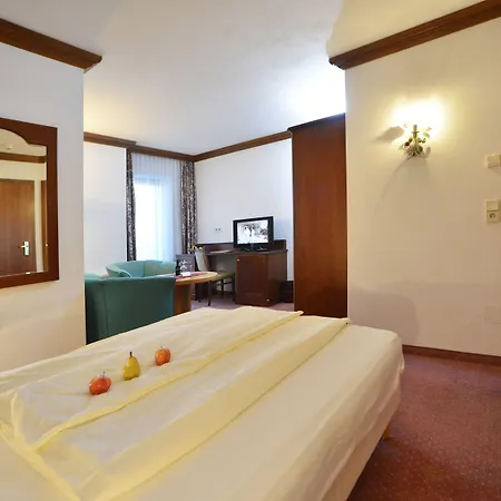 Residenz Hochland מלון זיפלד אין טירול