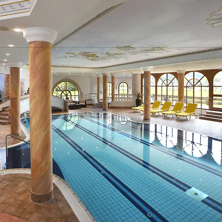 מלון Residenz Hochland 4*