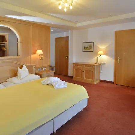 Residenz Hochland Hotell 4*