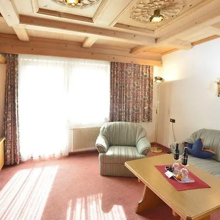 Hotel Residenz Hochland Seefeld in Tirol