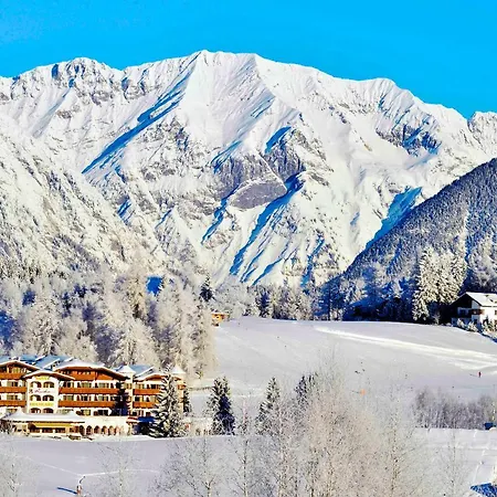 Hotel Residenz Hochland 4*