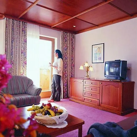Otel Residenz Hochland Seefeld in Tirol