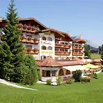 Residenz Hochland Hotel 4*